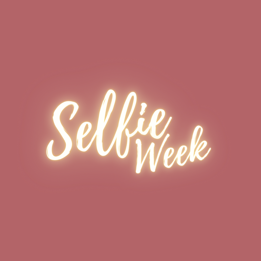 Selfie Week logo
